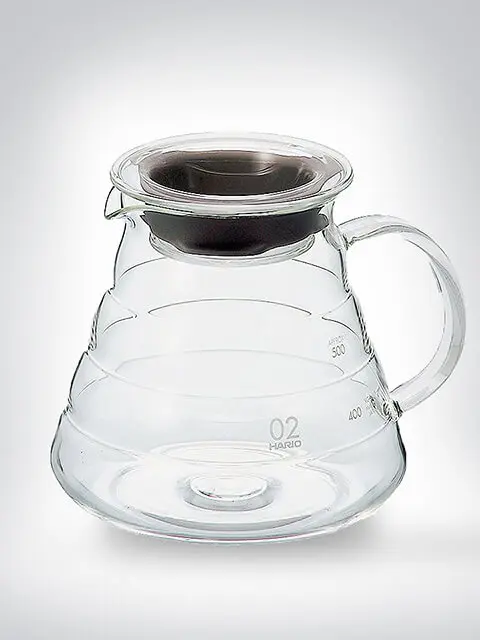 Transparente Hario Glaskanne mit schwarzem Deckel, geeignet für 600 ml Kaffee