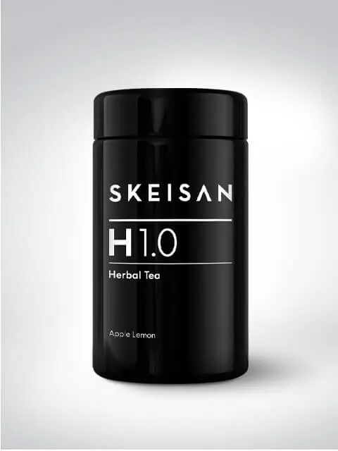 Schwarze Teedose mit der Aufschrift SKEISAN H1.0 Herbal Tea, Apfel Zitrone