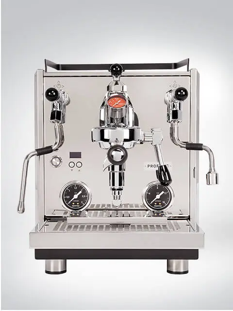 Vorderansicht einer hochmodernen Espressomaschine mit glänzender Metalloberfläche und mehreren Bedienelementen, ideal für die Zubereitung von hochwertigem Kaffee