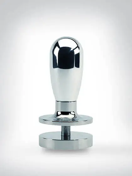 Espressostampfer aus poliertem Edelstahl mit ergonomischem Griff, ideal zum gleichmäßigen Verdichten von Kaffeepulver im Siebträger.