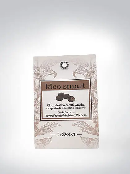 Verpackung von Kico Smart, die mit Zartbitterschokolade überzogene geröstete Arabica-Kaffeebohnen enthält