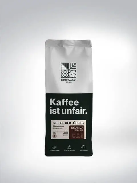 Verpackung des Uganda Espresso Kaffees von Coffee Annan mit der Aufschrift ‘Kaffee ist unfair. Sei Teil der Lösung!’