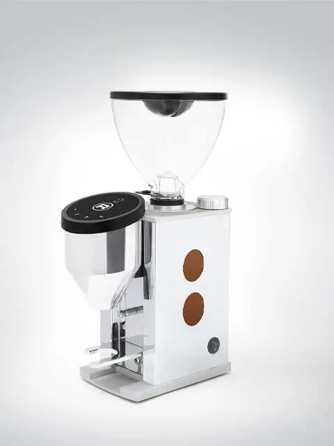 Hochmoderne elektrische Kaffeemühle mit transparentem Bohnenbehälter und verchromtem Gehäuse.