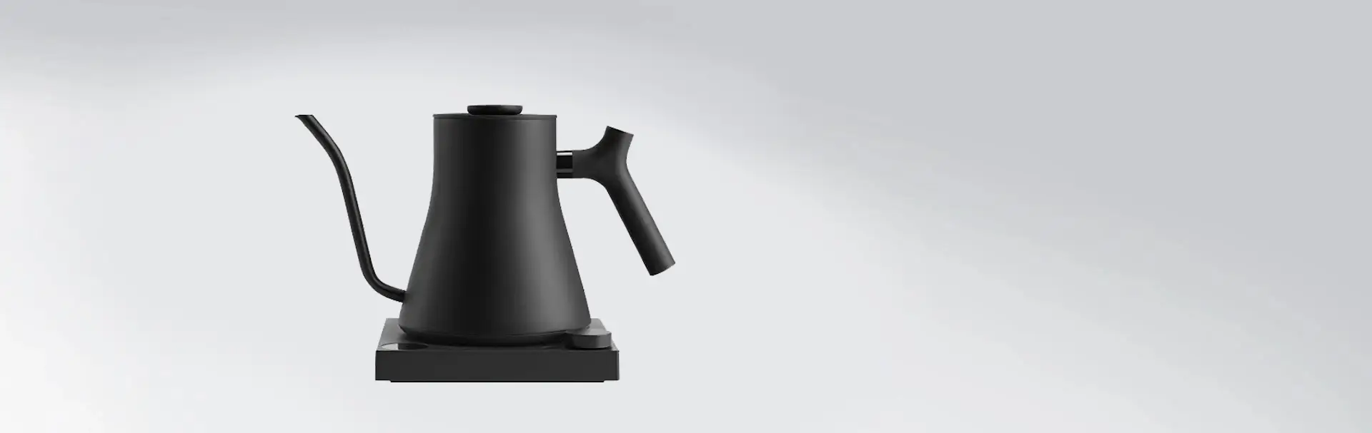 Moderner schwarzer Wasserkocher mit ergonomischem Griff und schmalem Ausguss, ideal für Kaffeezubereitung